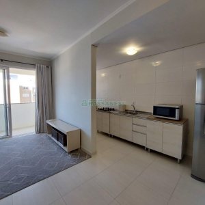 Apto Mobiliado com 47m², 1 dormitório, 1 vaga, no bairro Centro em Caxias do Sul para Alugar