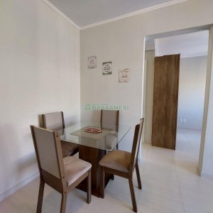 Apto Mobiliado com 47m², 1 dormitório, 1 vaga, no bairro Centro em Caxias do Sul para Alugar