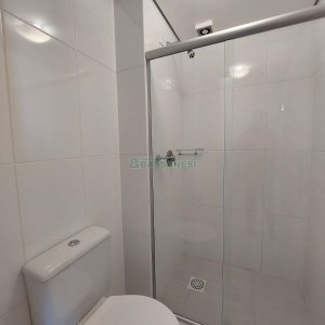 Apto Mobiliado com 47m², 1 dormitório, 1 vaga, no bairro Centro em Caxias do Sul para Alugar