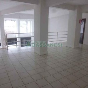 Loja com 292m², 10 vagas, no bairro Centro em Caxias do Sul para Alugar