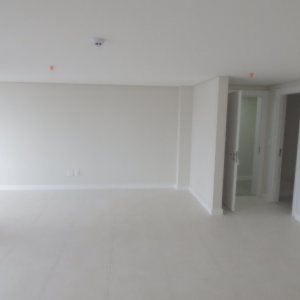 Sala com 52m², 1 vaga, no bairro Pio X em Caxias do Sul para Comprar