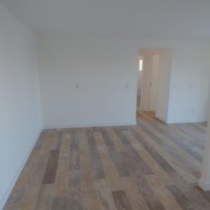 Apartamento com 80m², 2 dormitórios, 2 vagas, no bairro Panazzolo em Caxias do Sul para Comprar