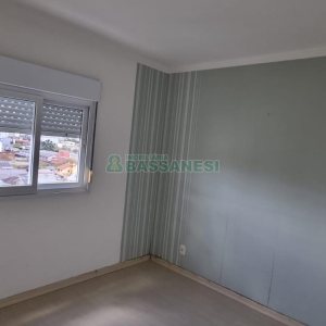 Apartamento com 77m², 3 dormitórios, 2 vagas, no bairro Pio X em Caxias do Sul para Comprar