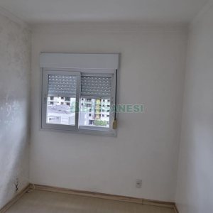 Apartamento com 77m², 3 dormitórios, 2 vagas, no bairro Pio X em Caxias do Sul para Comprar