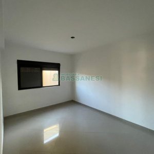 Apartamento com 130m², 2 dormitórios, 1 vaga, no bairro Saint Etienne em Caxias do Sul para Comprar