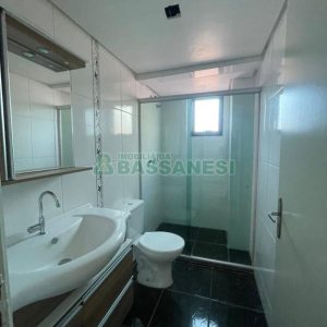 Apartamento com 130m², 2 dormitórios, 1 vaga, no bairro Saint Etienne em Caxias do Sul para Comprar