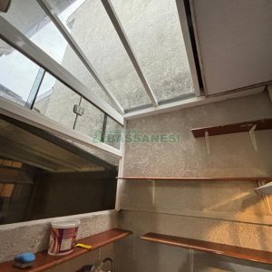 Sobrado com 57m², 2 dormitórios, 1 vaga, no bairro Vinhedos em Caxias do Sul para Alugar