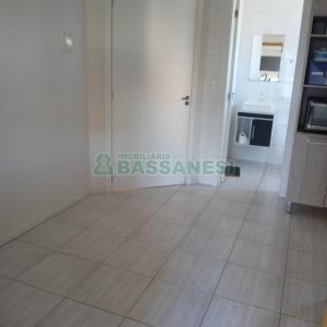 Apto Mobiliado com 40m², 1 dormitório, 1 vaga, no bairro Presidente Vargas em Caxias do Sul para Comprar