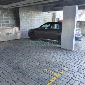 Apto Mobiliado com 40m², 1 dormitório, 1 vaga, no bairro Presidente Vargas em Caxias do Sul para Comprar