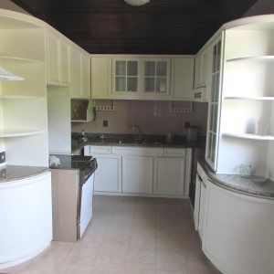 Casa com 238m², 4 dormitórios, 3 vagas, no bairro Sagrada Família em Caxias do Sul para Comprar