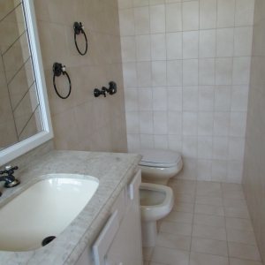 Casa com 238m², 4 dormitórios, 3 vagas, no bairro Sagrada Família em Caxias do Sul para Comprar