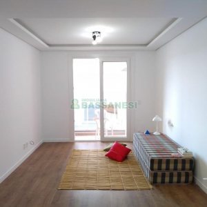 Apartamento com 78m², 2 dormitórios, 2 vagas, no bairro Panazzolo em Caxias do Sul para Comprar