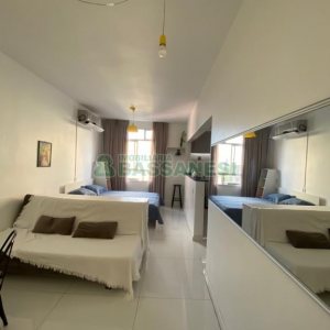 Kitinete com 29m², 1 dormitório, no bairro Centro em Caxias do Sul para Comprar