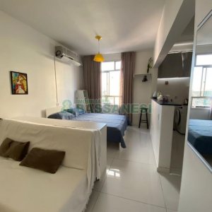 Kitinete com 29m², 1 dormitório, no bairro Centro em Caxias do Sul para Comprar