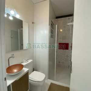 Kitinete com 29m², 1 dormitório, no bairro Centro em Caxias do Sul para Comprar