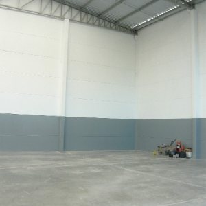 Pavilhão com 576m², no bairro Marechal Floriano em Caxias do Sul para Comprar
