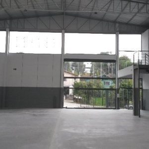 Pavilhão com 576m², no bairro Marechal Floriano em Caxias do Sul para Comprar