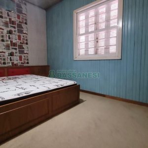 Casa com 150m², 3 dormitórios, 3 vagas, no bairro Panazzolo em Caxias do Sul para Alugar