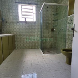 Casa com 150m², 3 dormitórios, 3 vagas, no bairro Panazzolo em Caxias do Sul para Alugar