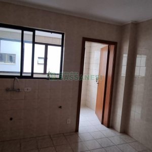 Apartamento com 90m², 2 dormitórios, 1 vaga, no bairro Madureira em Caxias do Sul para Alugar ou Comprar