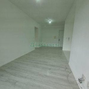 Apartamento com 52m², 1 dormitório, 1 vaga, no bairro Lourdes em Caxias do Sul para Alugar