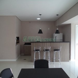 Apartamento com 52m², 1 dormitório, 1 vaga, no bairro Lourdes em Caxias do Sul para Alugar