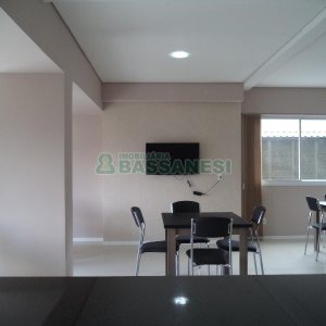 Apartamento com 52m², 1 dormitório, 1 vaga, no bairro Lourdes em Caxias do Sul para Alugar