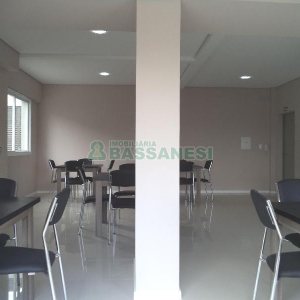 Apartamento com 52m², 1 dormitório, 1 vaga, no bairro Lourdes em Caxias do Sul para Alugar