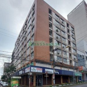 Sala com 20m², no bairro Centro em Caxias do Sul para Alugar