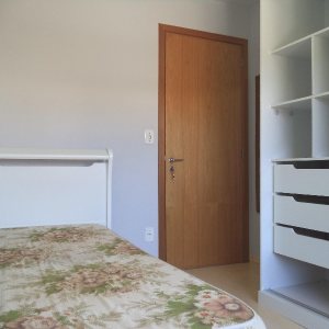 Apto Mobiliado com 45m², 1 dormitório, 1 vaga, no bairro Petrópolis em Caxias do Sul para Comprar