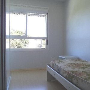 Apto Mobiliado com 45m², 1 dormitório, 1 vaga, no bairro Petrópolis em Caxias do Sul para Comprar