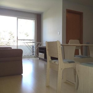Apto Mobiliado com 45m², 1 dormitório, 1 vaga, no bairro Petrópolis em Caxias do Sul para Comprar