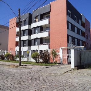 Apto Mobiliado com 45m², 1 dormitório, 1 vaga, no bairro Petrópolis em Caxias do Sul para Comprar