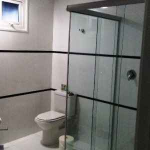 Casa com 312m², 3 dormitórios, 3 vagas, no bairro Petrópolis em Caxias do Sul para Comprar