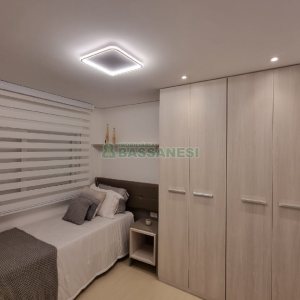 Apartamento com 106m², 3 dormitórios, 2 vagas, no bairro Panazzolo em Caxias do Sul para Comprar