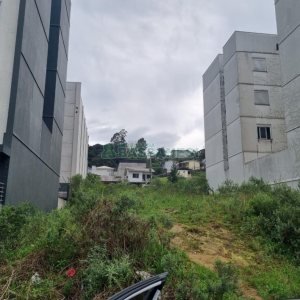 Terreno com 360m², no bairro Esplanada em Caxias do Sul para Comprar
