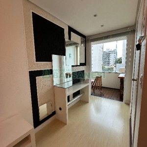 Apto Mobiliado com 85m², 2 dormitórios, 1 vaga, no bairro Panazzolo em Caxias do Sul para Alugar