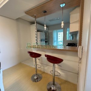 Apto Mobiliado com 85m², 2 dormitórios, 1 vaga, no bairro Panazzolo em Caxias do Sul para Alugar