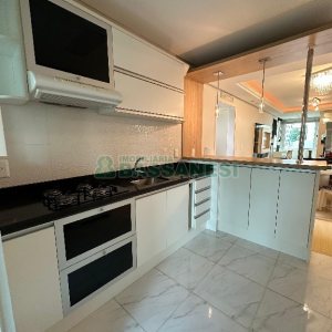 Apto Mobiliado com 85m², 2 dormitórios, 1 vaga, no bairro Panazzolo em Caxias do Sul para Alugar