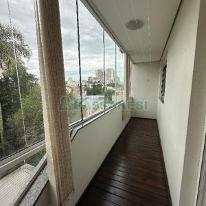 Apto Mobiliado com 85m², 2 dormitórios, 1 vaga, no bairro Panazzolo em Caxias do Sul para Alugar