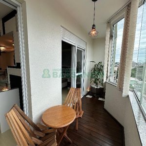 Apto Mobiliado com 85m², 2 dormitórios, 1 vaga, no bairro Panazzolo em Caxias do Sul para Alugar