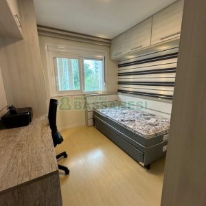 Apto Mobiliado com 85m², 2 dormitórios, 1 vaga, no bairro Panazzolo em Caxias do Sul para Alugar