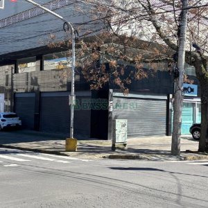 Loja com 97m², no bairro Pio X em Caxias do Sul para Alugar