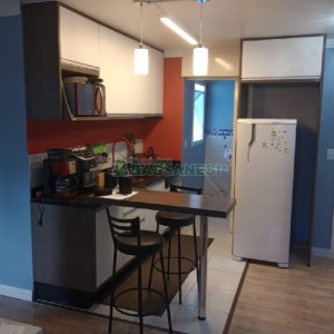 Apartamento com 49m², 2 dormitórios, 1 vaga, no bairro Charqueadas em Caxias do Sul para Comprar