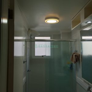 Apartamento com 49m², 2 dormitórios, 1 vaga, no bairro Charqueadas em Caxias do Sul para Comprar