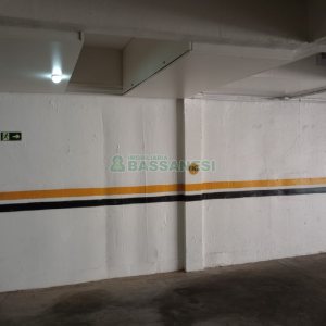Apartamento com 49m², 2 dormitórios, 1 vaga, no bairro Charqueadas em Caxias do Sul para Comprar