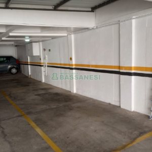 Apartamento com 49m², 2 dormitórios, 1 vaga, no bairro Charqueadas em Caxias do Sul para Comprar