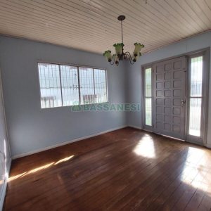 Casa com 96m², 3 dormitórios, 1 vaga, no bairro Bela Vista em Caxias do Sul para Alugar