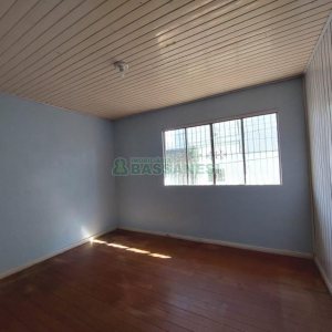 Casa com 96m², 3 dormitórios, 1 vaga, no bairro Bela Vista em Caxias do Sul para Alugar