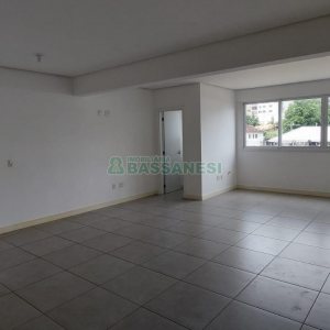 Sala com 50m², 1 vaga, no bairro Pio X em Caxias do Sul para Alugar